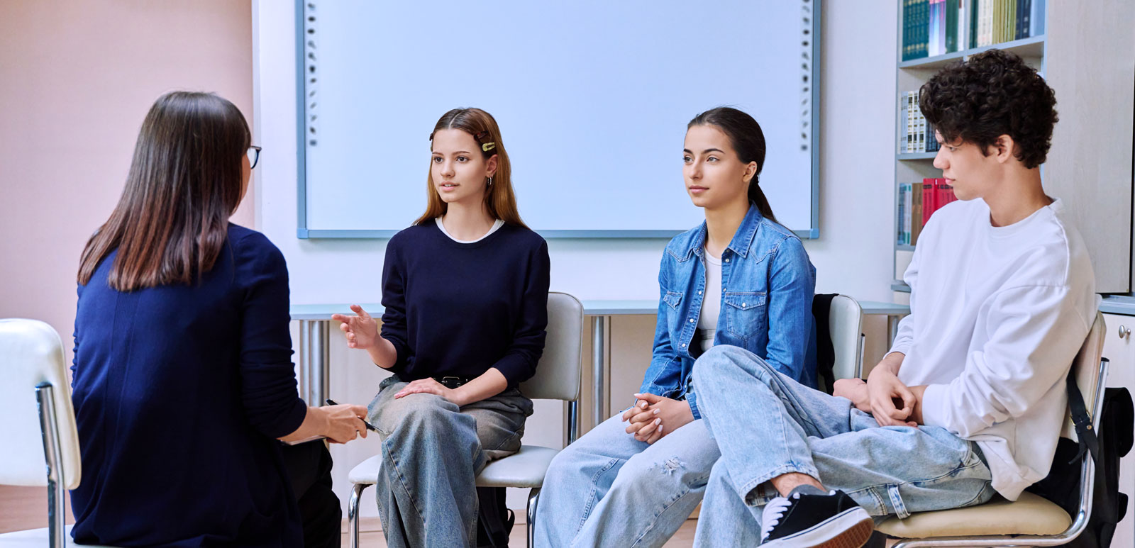 group-mental-therapy-teenagers-students-talking